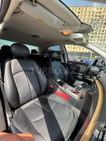 Mercedes E 220 d 2002, 303,000 km - 2.2 l - Bakı