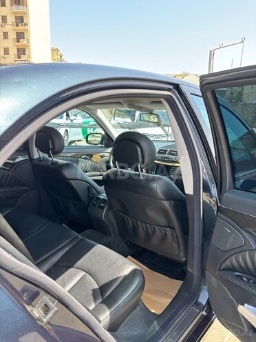 Mercedes E 220 d 2002, 303,000 km - 2.2 l - Bakı