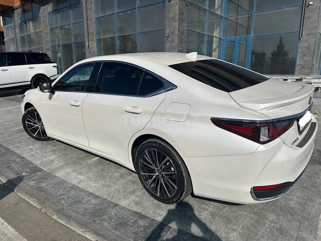 Lexus ES 300h 2023, 4,700 km - 2.5 l - Bakı