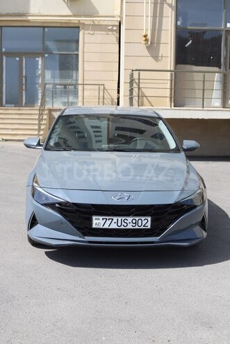 Hyundai Elantra-1