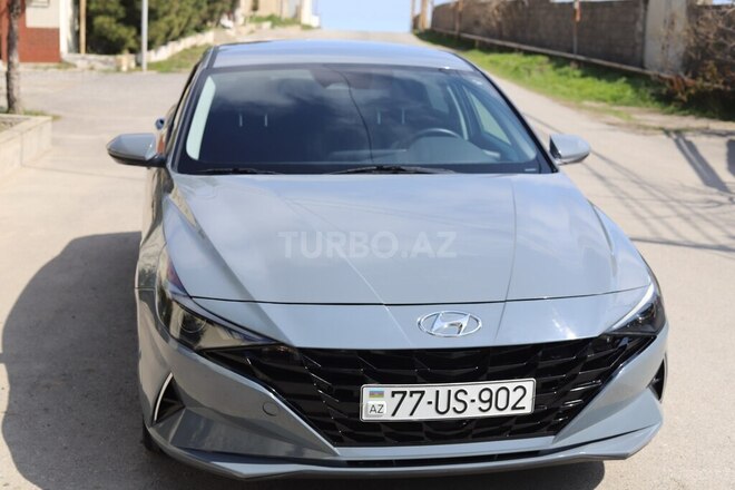 Hyundai Elantra-9