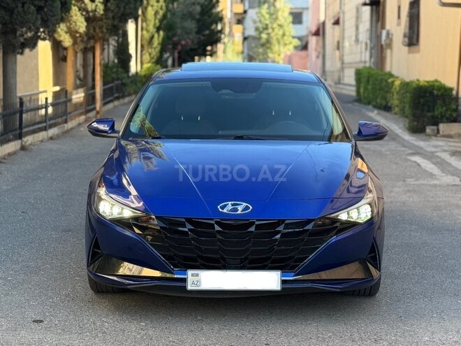Hyundai Elantra-2