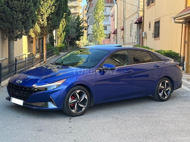 Hyundai Elantra-3