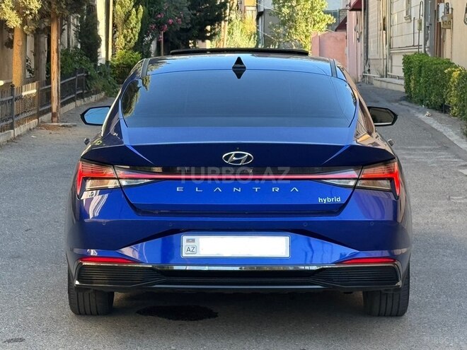 Hyundai Elantra-4