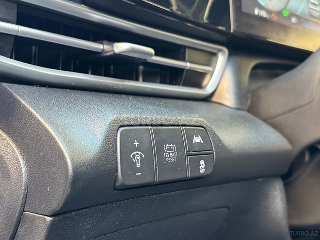 Hyundai Elantra-11