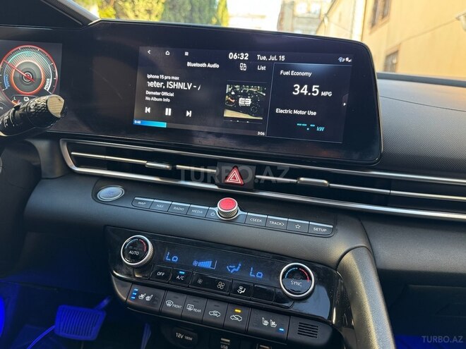 Hyundai Elantra-18