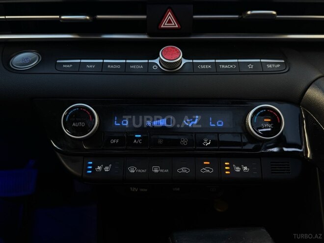 Hyundai Elantra-20