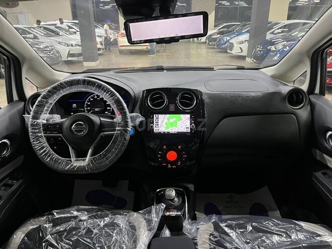 Nissan Note-2
