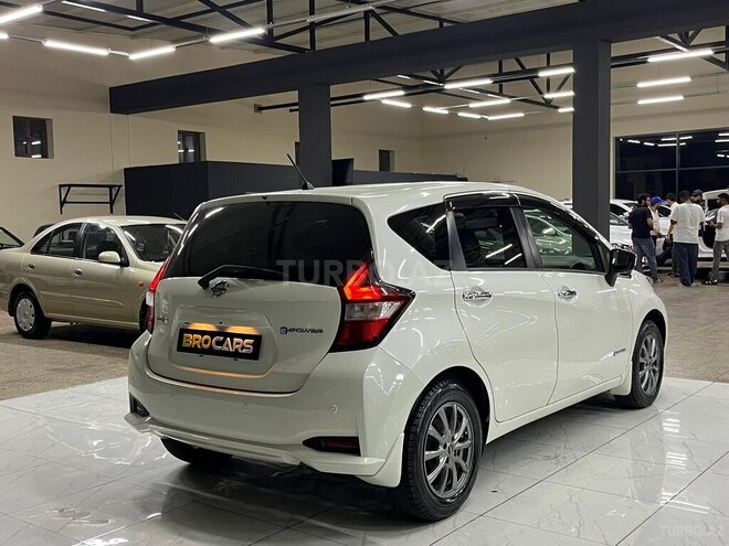 Nissan Note-4