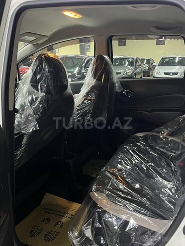 Nissan Note-10