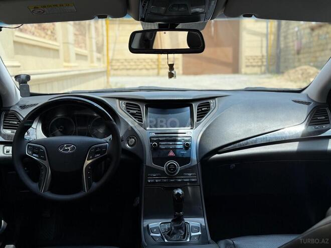 Hyundai Grandeur 2015, 199,000 km - 2.2 l - Bakı