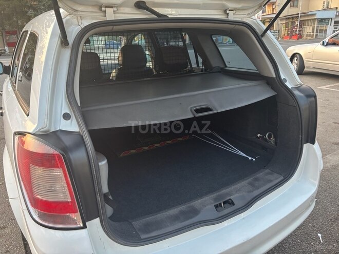 Opel Astra 2010, 390,000 km - 1.3 l - Saatlı