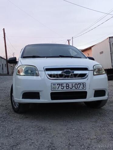 Chevrolet Aveo-5