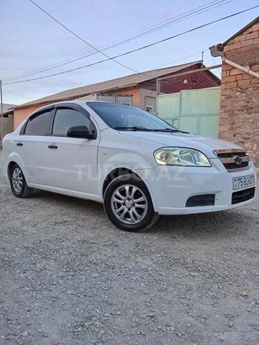 Chevrolet Aveo-6
