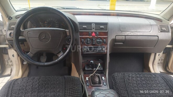 Mercedes C 180 1996, 320,000 km - 1.8 l - Gəncə
