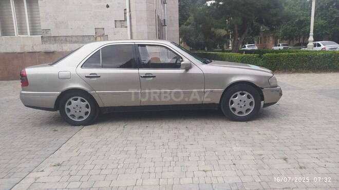 Mercedes C 180 1996, 320,000 km - 1.8 l - Gəncə