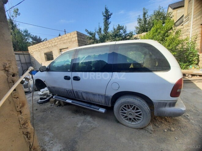 Chrysler Voyager 1997, 250,000 km - 2.4 l - Bakı