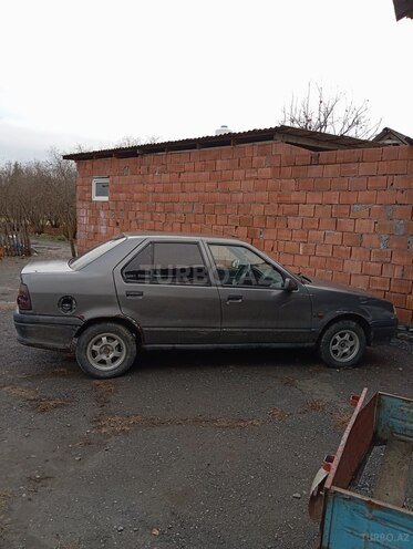 Renault 19 1998, 420,000 km - 1.4 l - Zaqatala