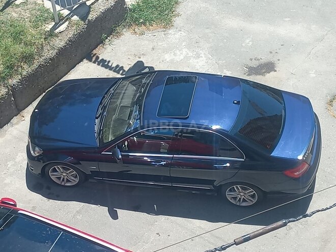 Mercedes C 250-9