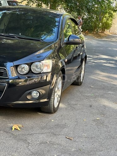 Chevrolet Aveo-4