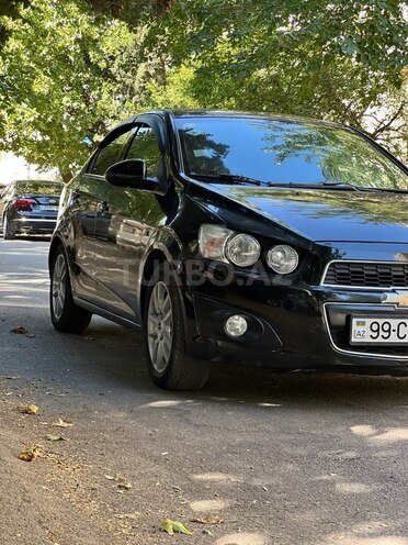 Chevrolet Aveo-3