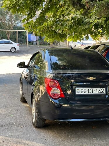 Chevrolet Aveo-7