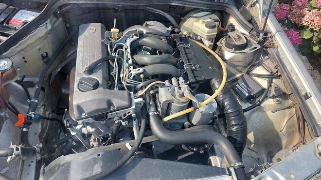 Mercedes 190 1991, 759,000 km - 2.0 l - Astara