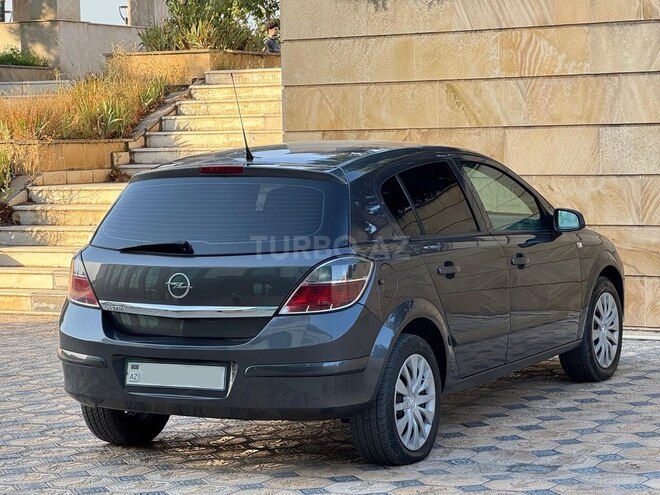 Opel Astra 2008, 190,000 km - 1.4 l - Gəncə