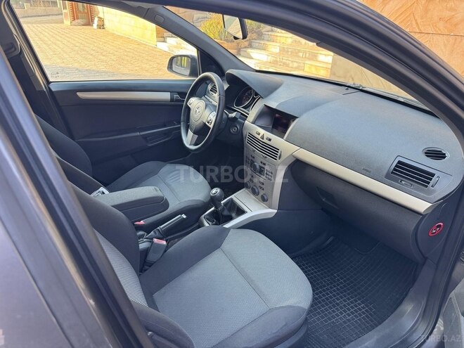 Opel Astra 2008, 190,000 km - 1.4 l - Gəncə