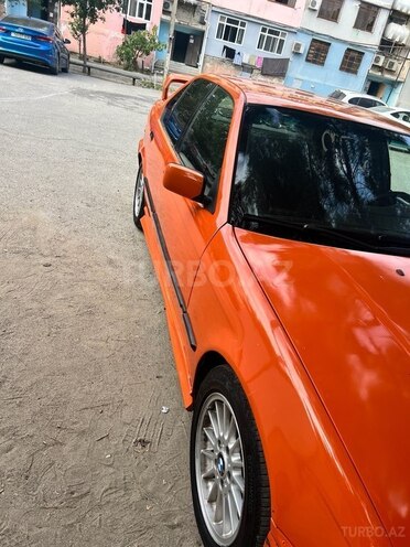 BMW 318 1993, 428,000 km - 1.8 l - Sumqayıt
