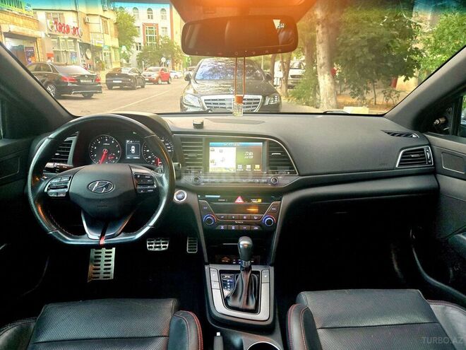Hyundai Elantra 2017, 119,000 km - 1.6 l - Bakı