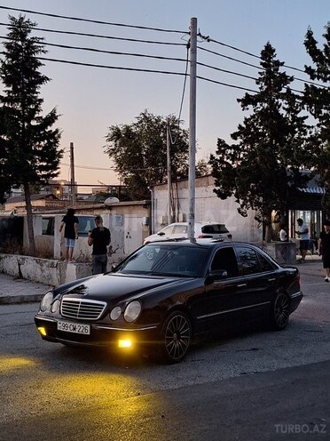 Mercedes E 320 1999, 320,000 km - 3.2 l - Bakı