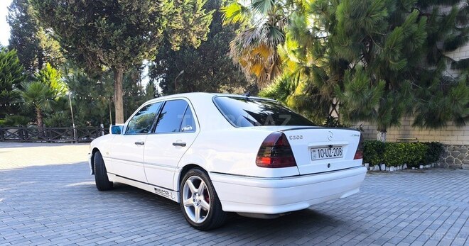 Mercedes C 200 1998, 310,000 km - 2.0 л - Lənkəran