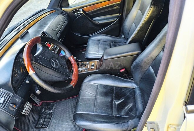 Mercedes C 200 1998, 310,000 km - 2.0 л - Lənkəran