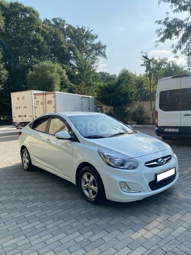 Hyundai Accent 2012, 154,650 km - 1.6 l - Masallı