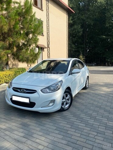Hyundai Accent 2012, 154,650 km - 1.6 l - Masallı