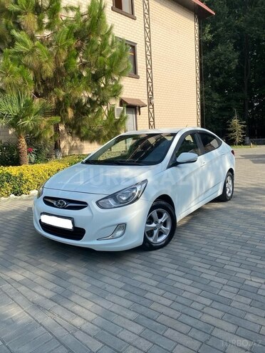 Hyundai Accent 2012, 154,650 km - 1.6 l - Masallı