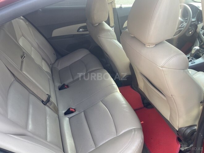 Chevrolet Cruze-9