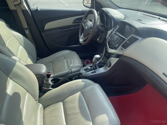 Chevrolet Cruze-8