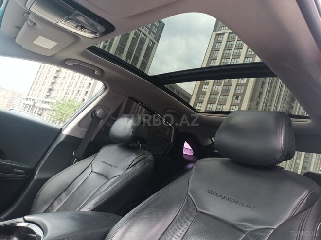 Hyundai Grandeur-10