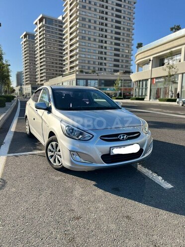 Hyundai Accent 2015, 130,000 km - 1.4 l - Bakı