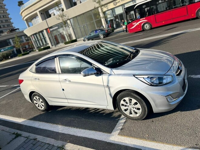 Hyundai Accent 2015, 130,000 km - 1.4 l - Bakı