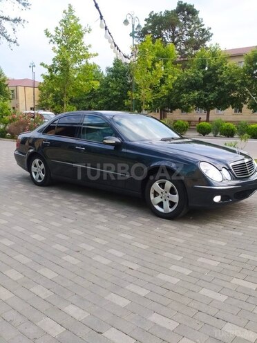 Mercedes E 220 d 2002, 69,300 km - 2.2 l - İmişli