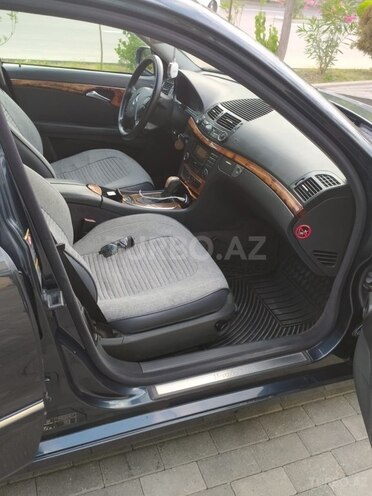 Mercedes E 220 d 2002, 69,300 km - 2.2 l - İmişli