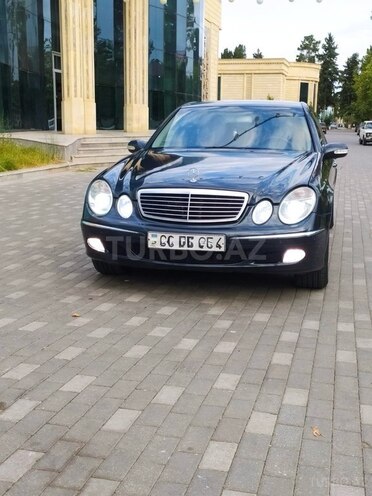 Mercedes E 220 d 2002, 69,300 km - 2.2 l - İmişli