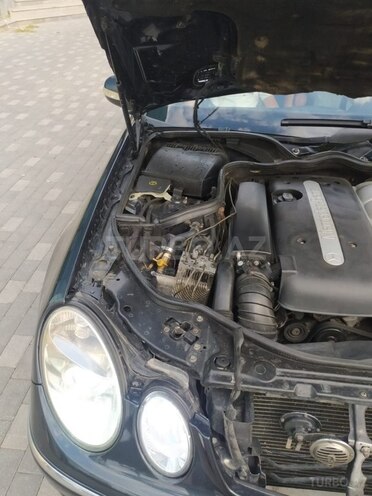 Mercedes E 220 d 2002, 69,300 km - 2.2 l - İmişli