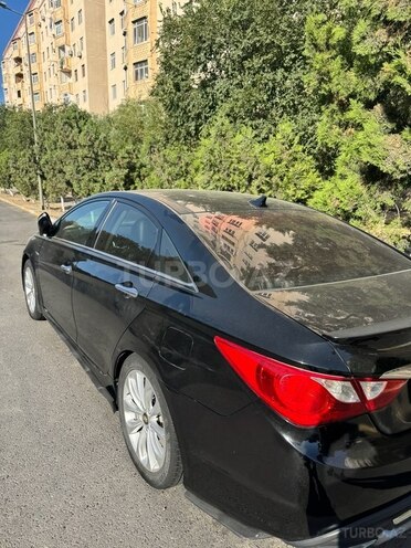 Hyundai Sonata-3