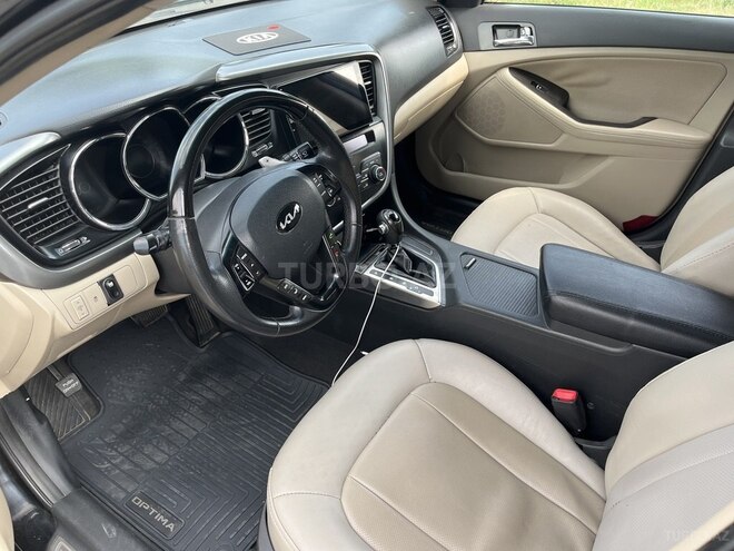 Kia Optima-4