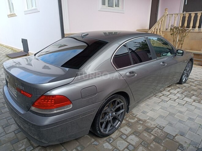 BMW 745-9
