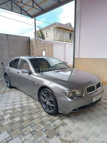 BMW 745-5